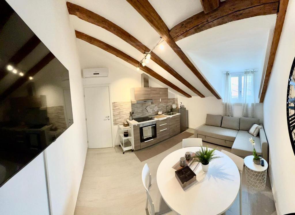 טריאסטה Perfect Stay Apartments מראה חיצוני תמונה